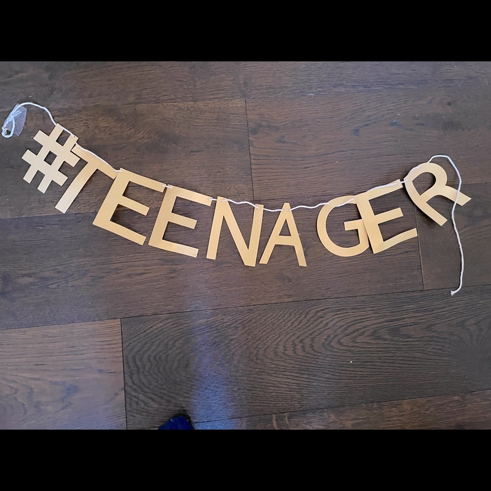 #teenager garland gold